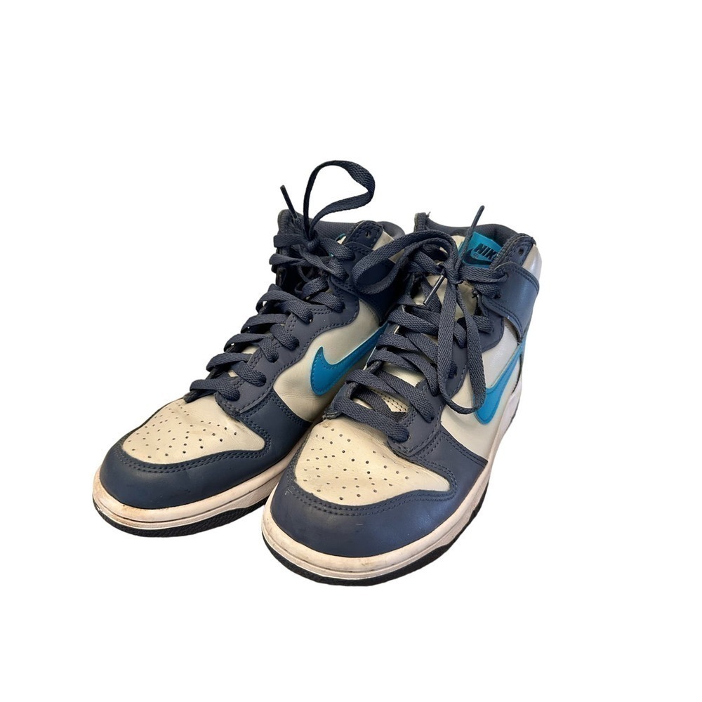 Nike Dunks, light bone, diffused blue youth size 5 1/2 Authentic